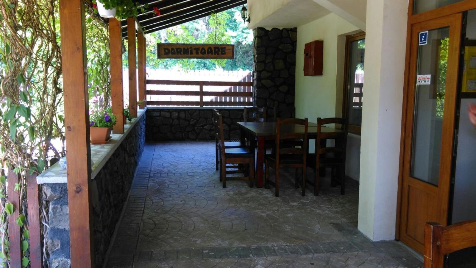 Pensiunea Trei Ponei Corbeni Exterior foto