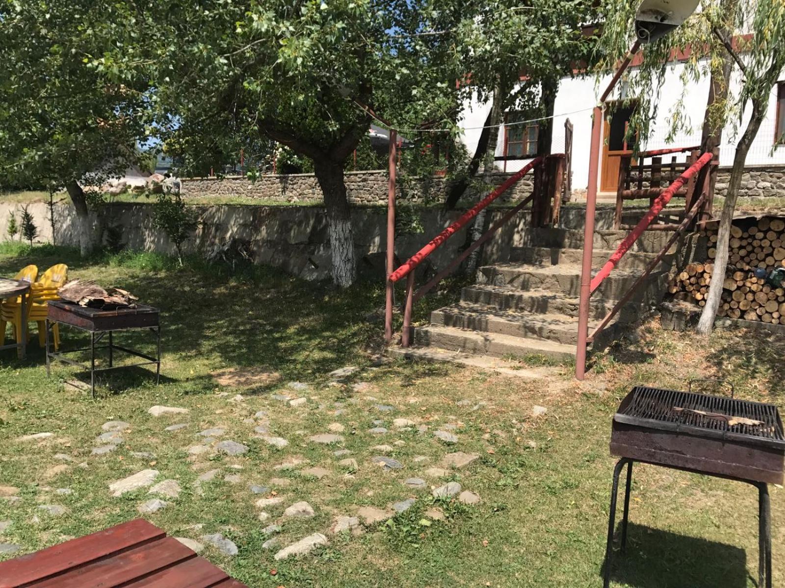 Pensiunea Trei Ponei Corbeni Exterior foto