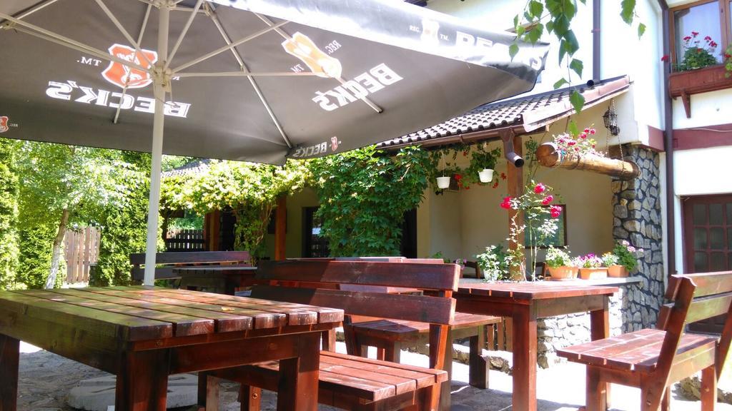 Pensiunea Trei Ponei Corbeni Exterior foto